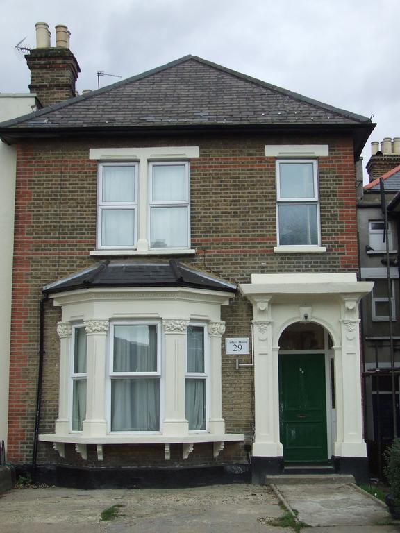 Cedars House Hotel Croydon Esterno foto