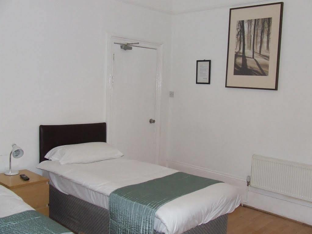 Cedars House Hotel Croydon Esterno foto