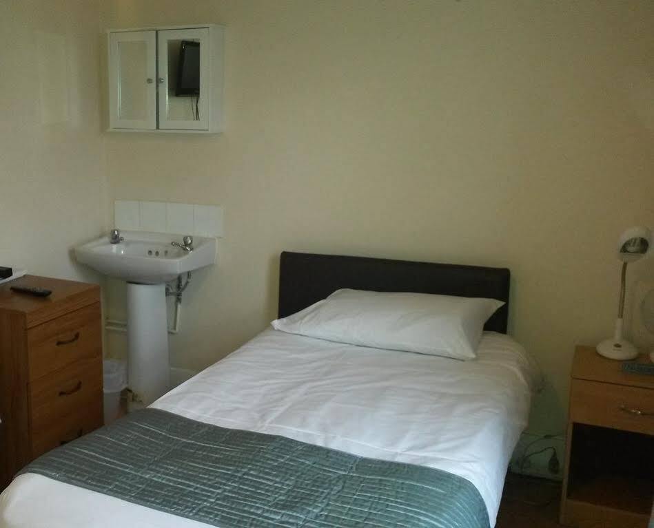 Cedars House Hotel Croydon Esterno foto